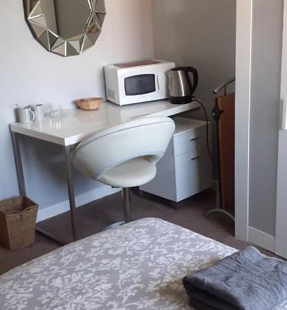 Constantine Court Homestay Shepton Mallet Esterno foto